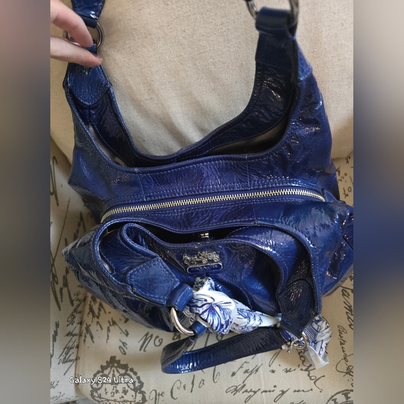 Coach Madison Maggie Patent Leather Shoulder Bag EUC w/ Twilly & Charm - Picture 14 of 17